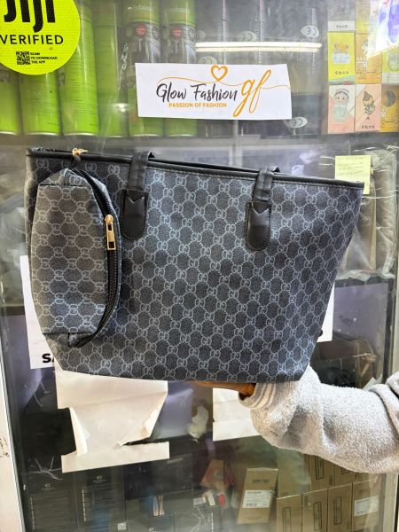 Tote bags